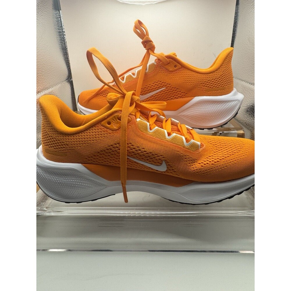 Nike Women’s Air Zoom Pegasus  41 Tennessee Volunteers. Size 5.5 Orange New